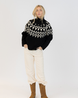 Lyla & Luxe, Aggie Fair Crewneck Pullover-Black/White