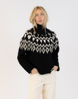 Lyla & Luxe, Aggie Fair Crewneck Pullover-Black/White
