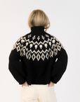 Lyla & Luxe, Aggie Fair Crewneck Pullover-Black/White