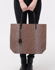 Linde Gallery, Gouverneur Galuchat Bag M