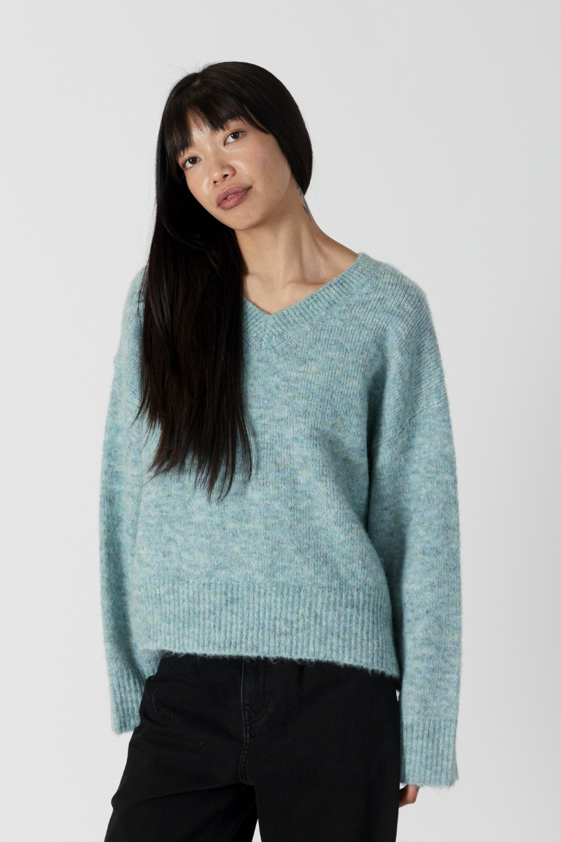 Lyla & Luxe, Cora Eco V-Neck Sweater-Green/Blue Mix