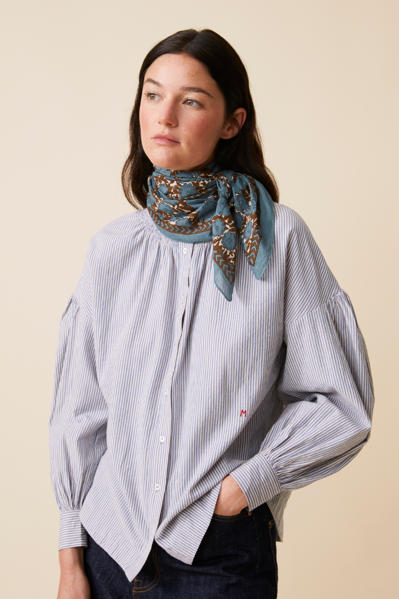 Moismont, Scarf No.680 - Cloud