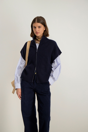 Stella Forest, Velyka Vest
