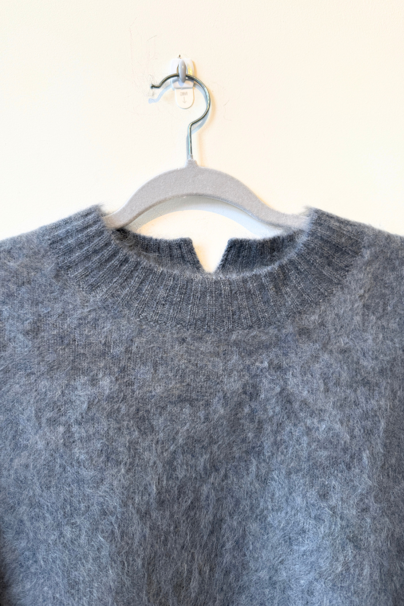 Brushed Cashmere Tee-Feather Grey