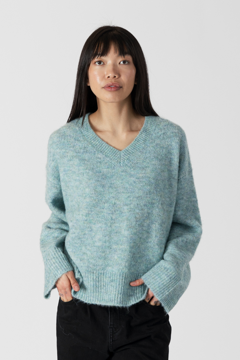 Lyla & Luxe, Cora Eco V-Neck Sweater-Green/Blue Mix