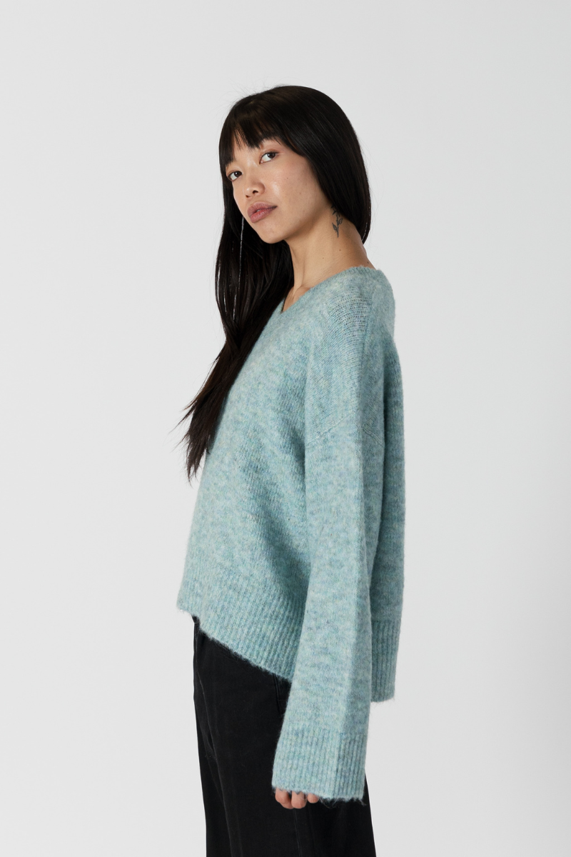 Lyla & Luxe, Cora Eco V-Neck Sweater-Green/Blue Mix