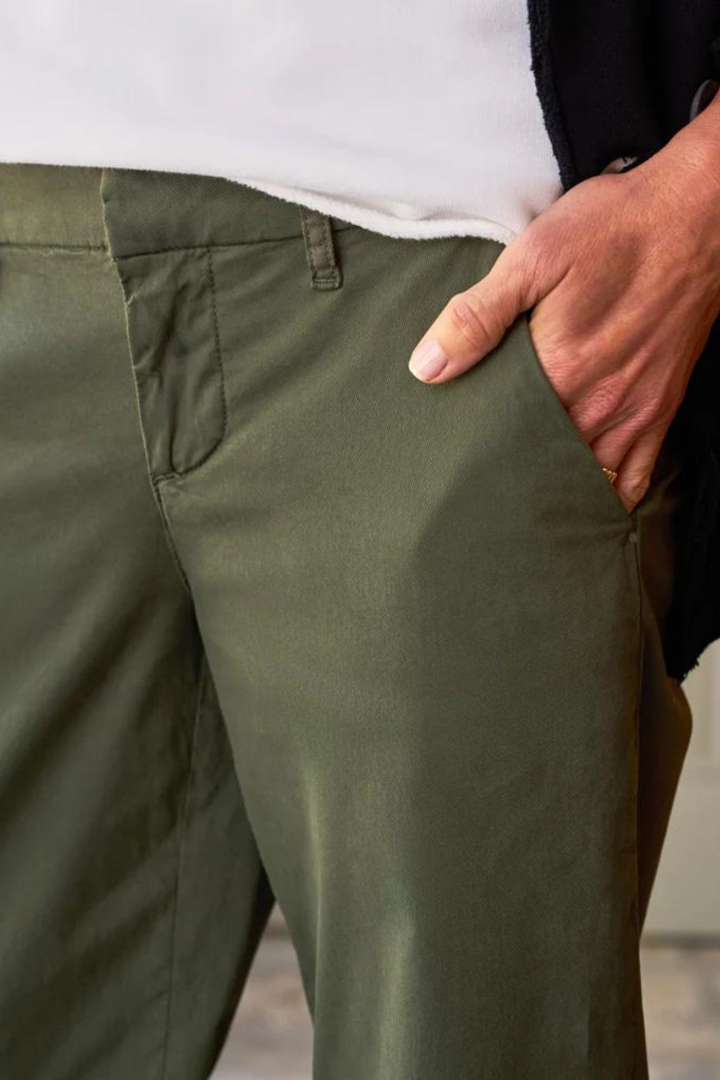 Frank & Eileen, Westport Italian Wide Leg Chino- Army