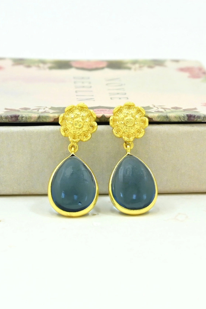 Schmuckoo, Sunflower Earring - Blue Iolite