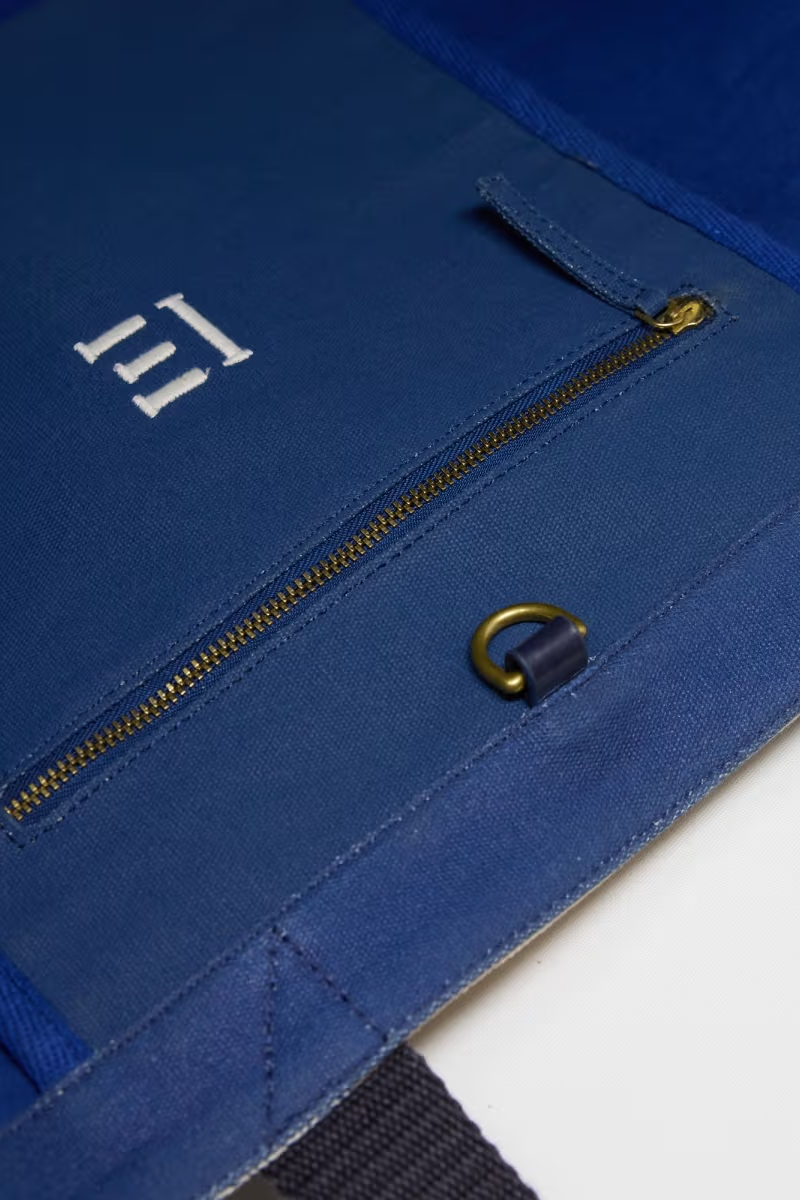 Inoui Editions-Balthazar Carrier Bag-Navy Blue