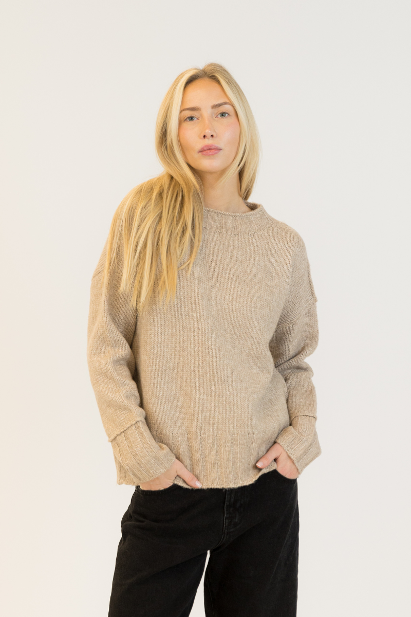 Lyla & Luxe, Tanya Crewneck Pullover