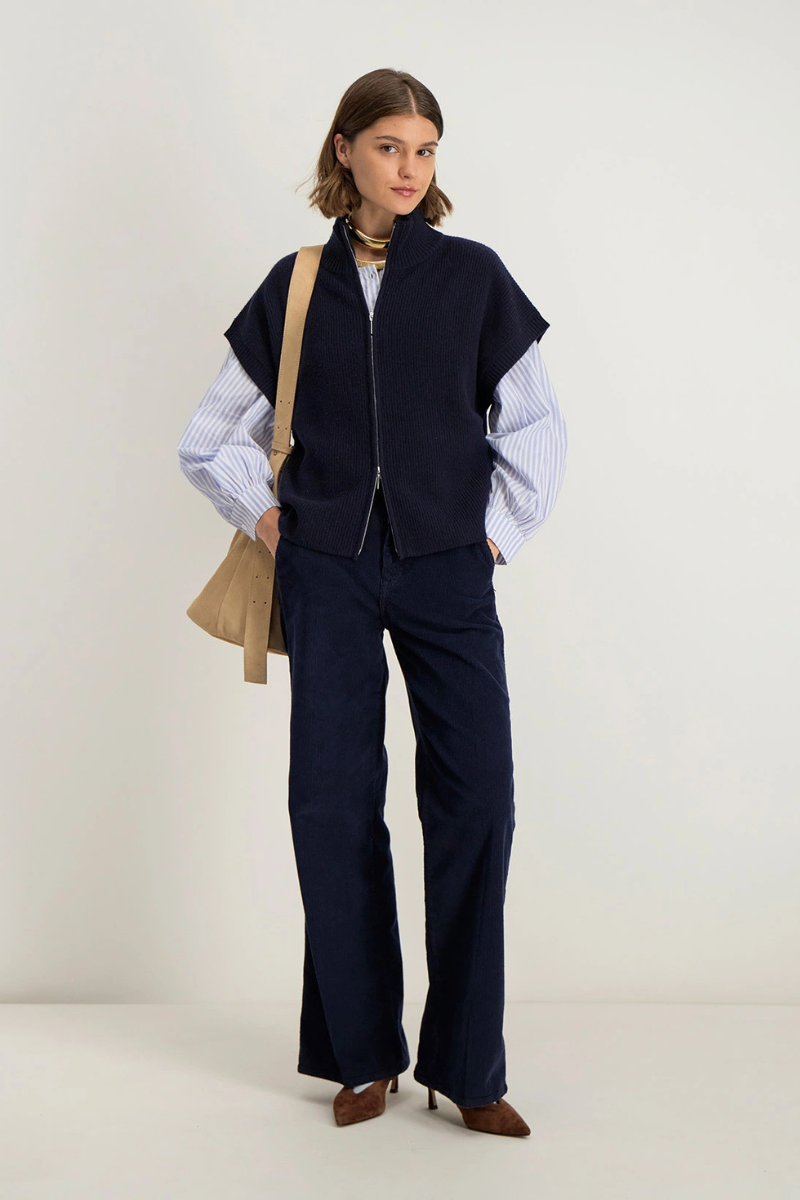 Stella Forest, Velyka Vest