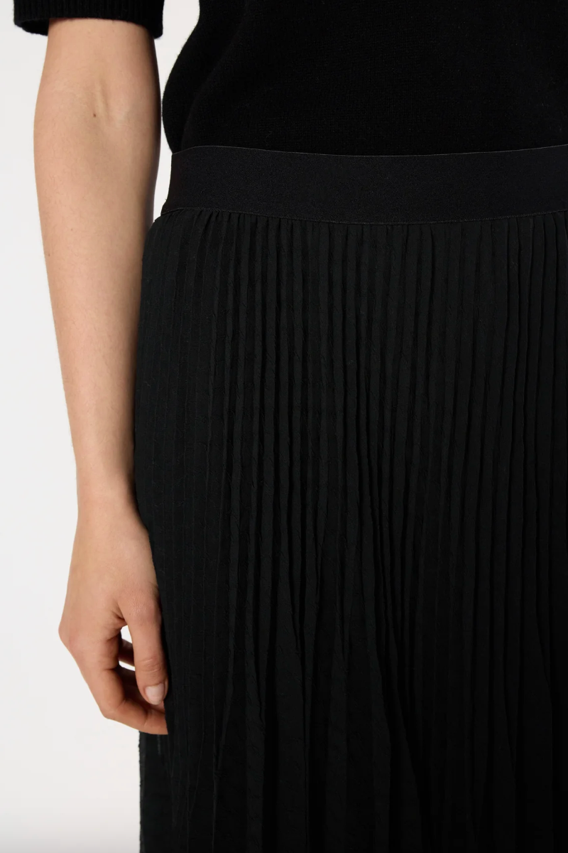 Gerard Darel, Bilal Pleated Jaquard Skirt- Noir