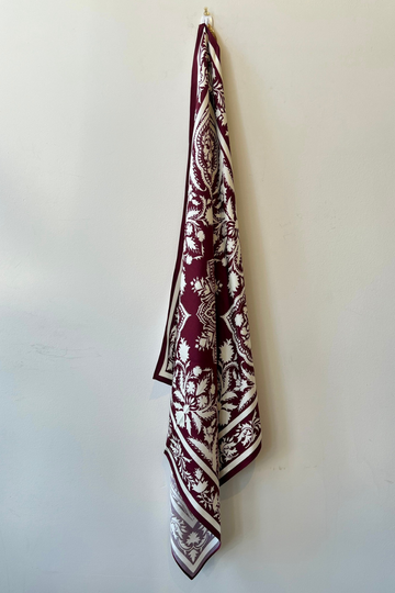 Stella Forest, Gisele Scarf-Bordeaux