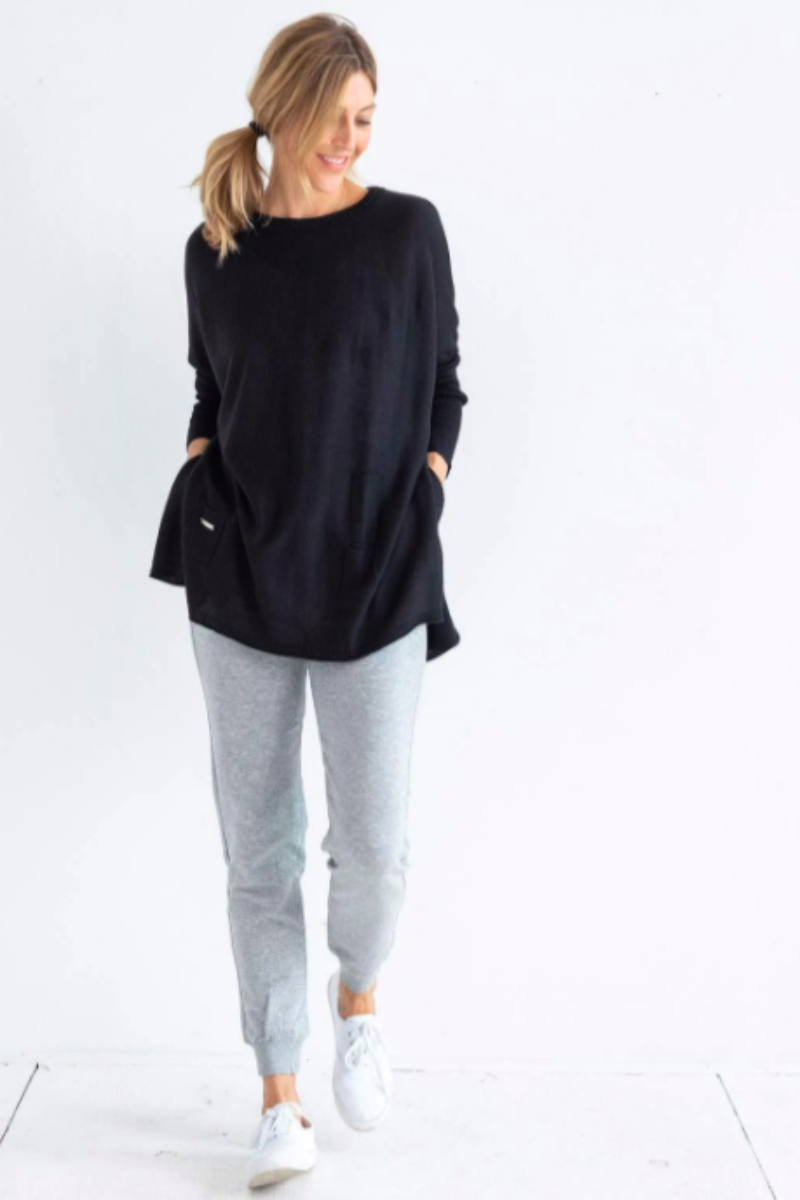 MERSEA, Crewneck Mini Pocket Travel Sweater
